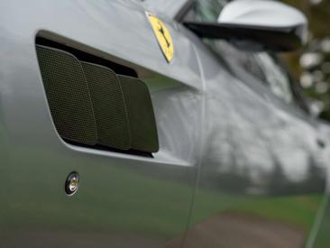 Ferrari GTC4Lusso — photo 36