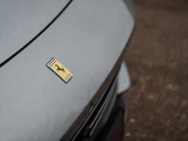 Ferrari GTC4Lusso — photo 38