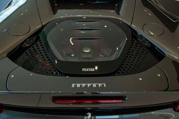 Ferrari SF90 Stradale — photo 13