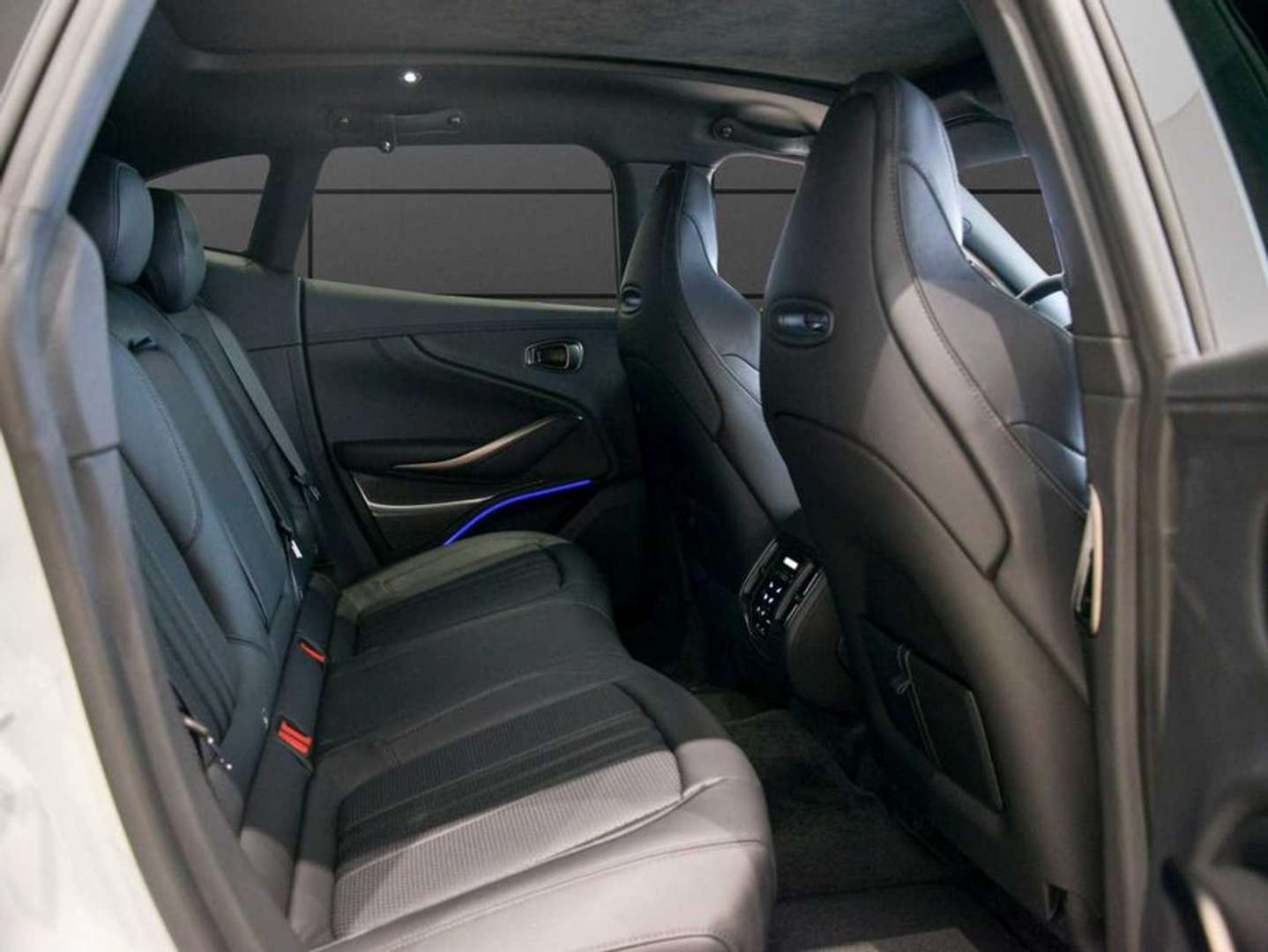 Aston Martin DBX 707 MJ 25 - 2025 - Joinsteer - #23