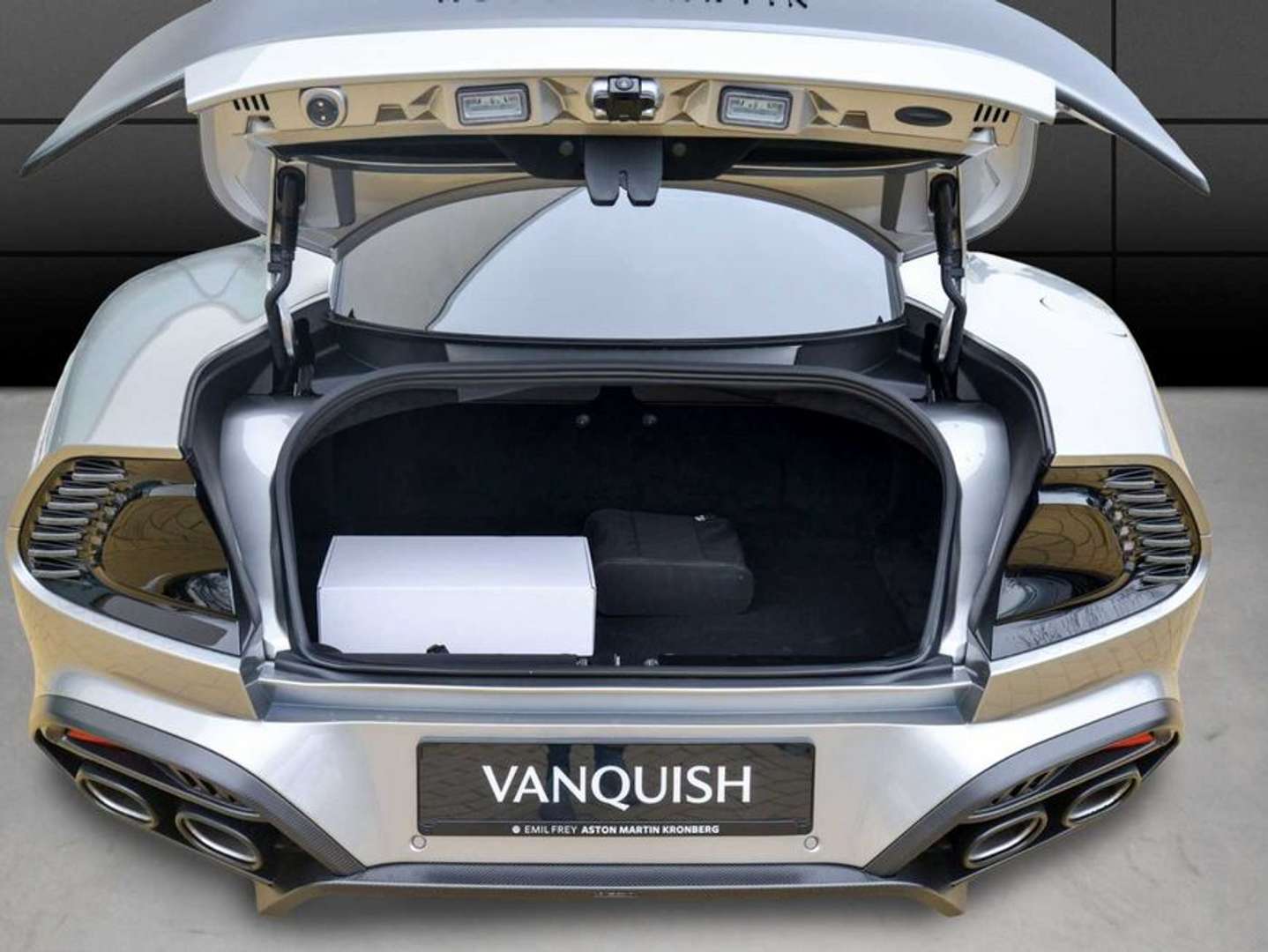 Aston Martin Vanquish Coupé - 2025 - Joinsteer - #6
