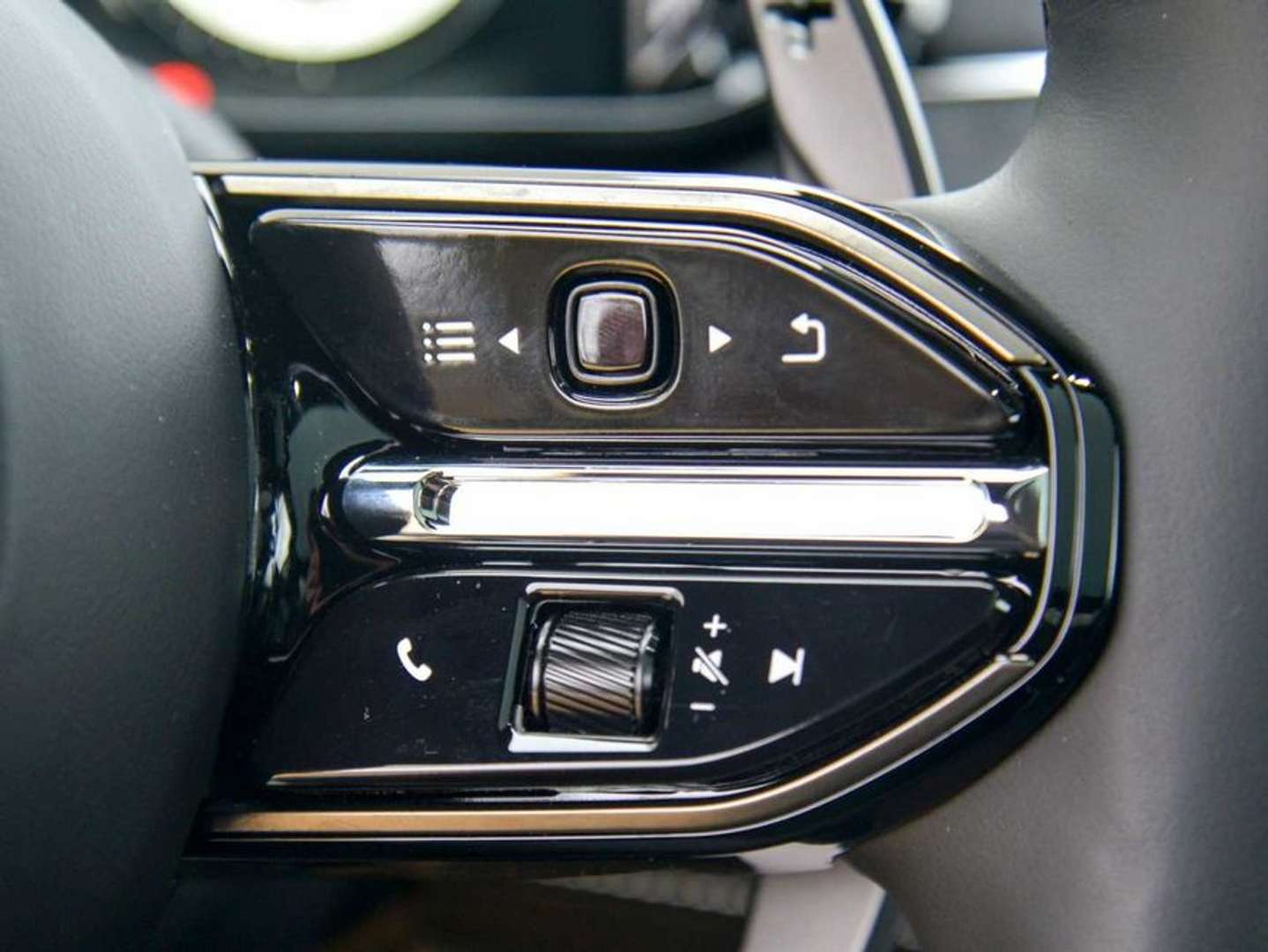 Aston Martin Vanquish Coupé - 2025 - Joinsteer - #23