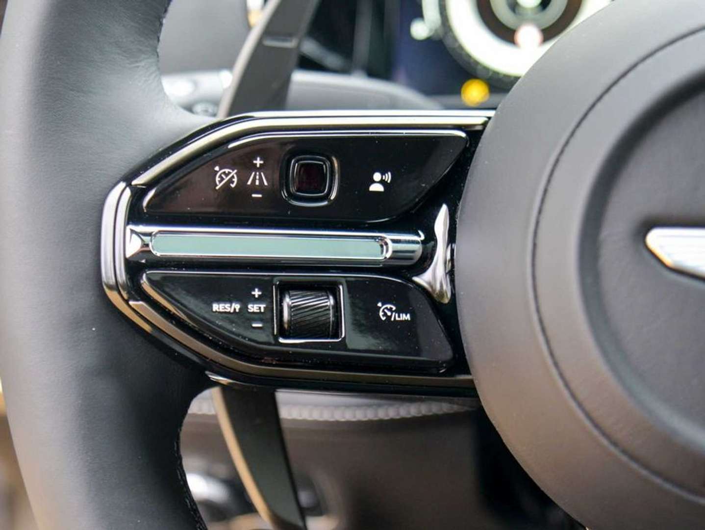 Aston Martin Vanquish Coupé - 2025 - Joinsteer - #24