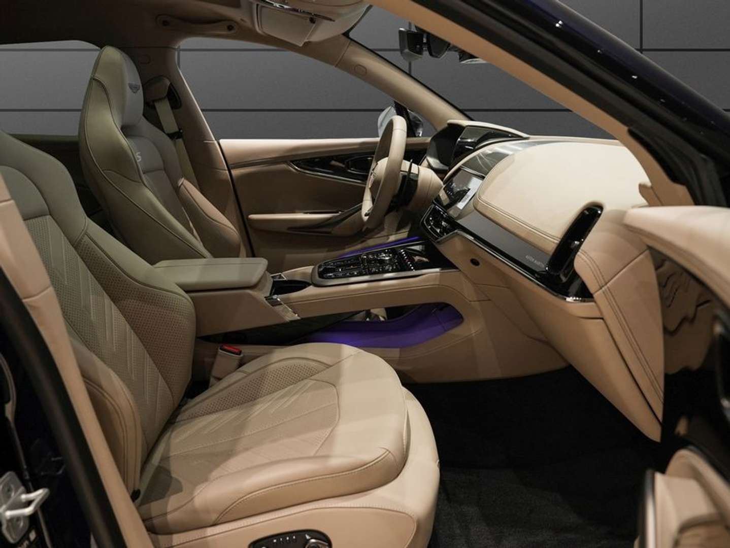 Aston Martin DBX DBX S - 2026 - Joinsteer - #12