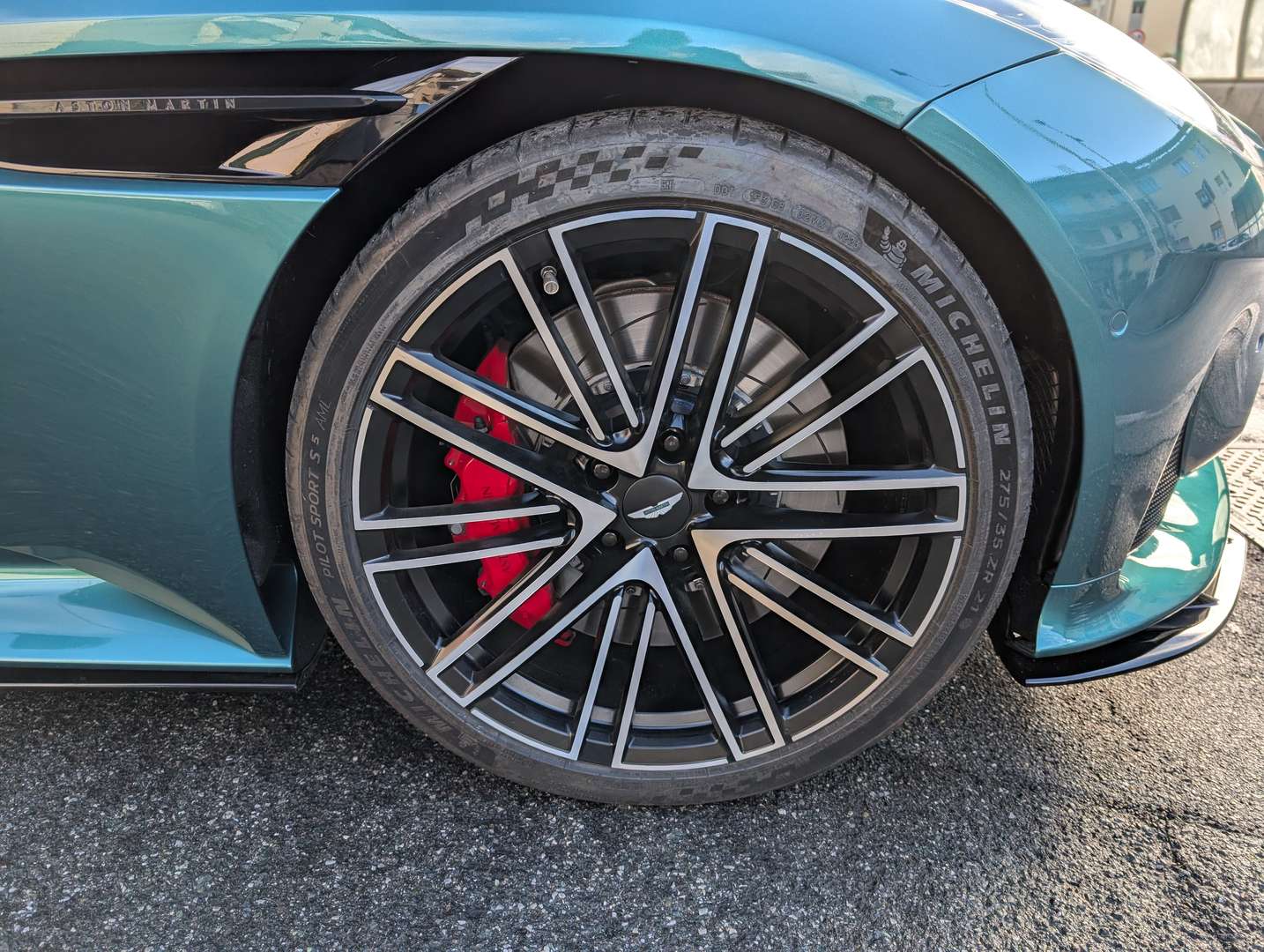 Aston Martin DB12 Volante 4.0 V8 Auto - 2024 - Joinsteer - #5