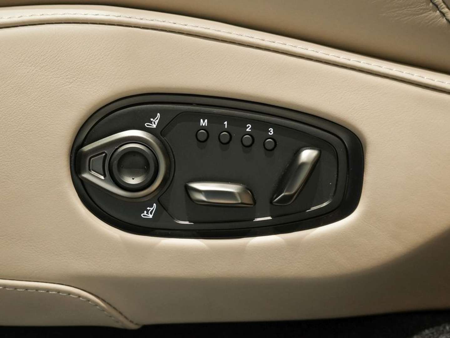 Aston Martin DBX DBX S - 2026 - Joinsteer - #20