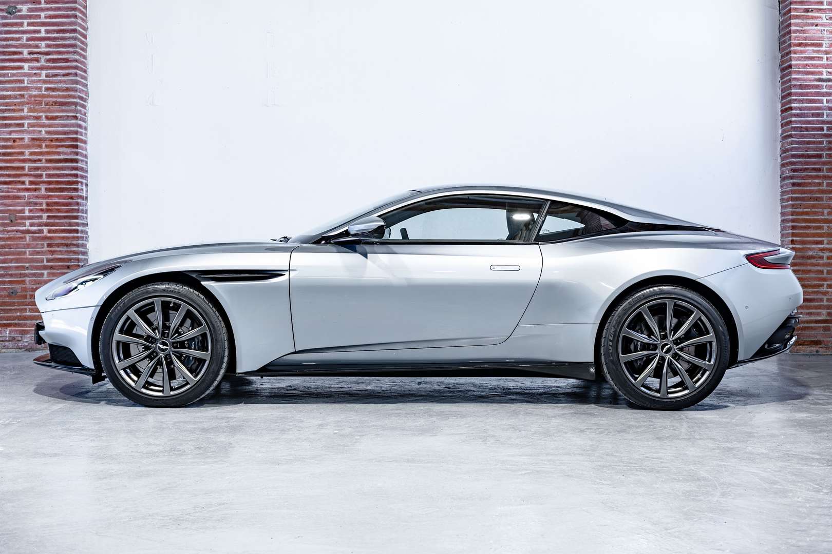 Aston Martin DB11 V8 - 2018 - Joinsteer - #2