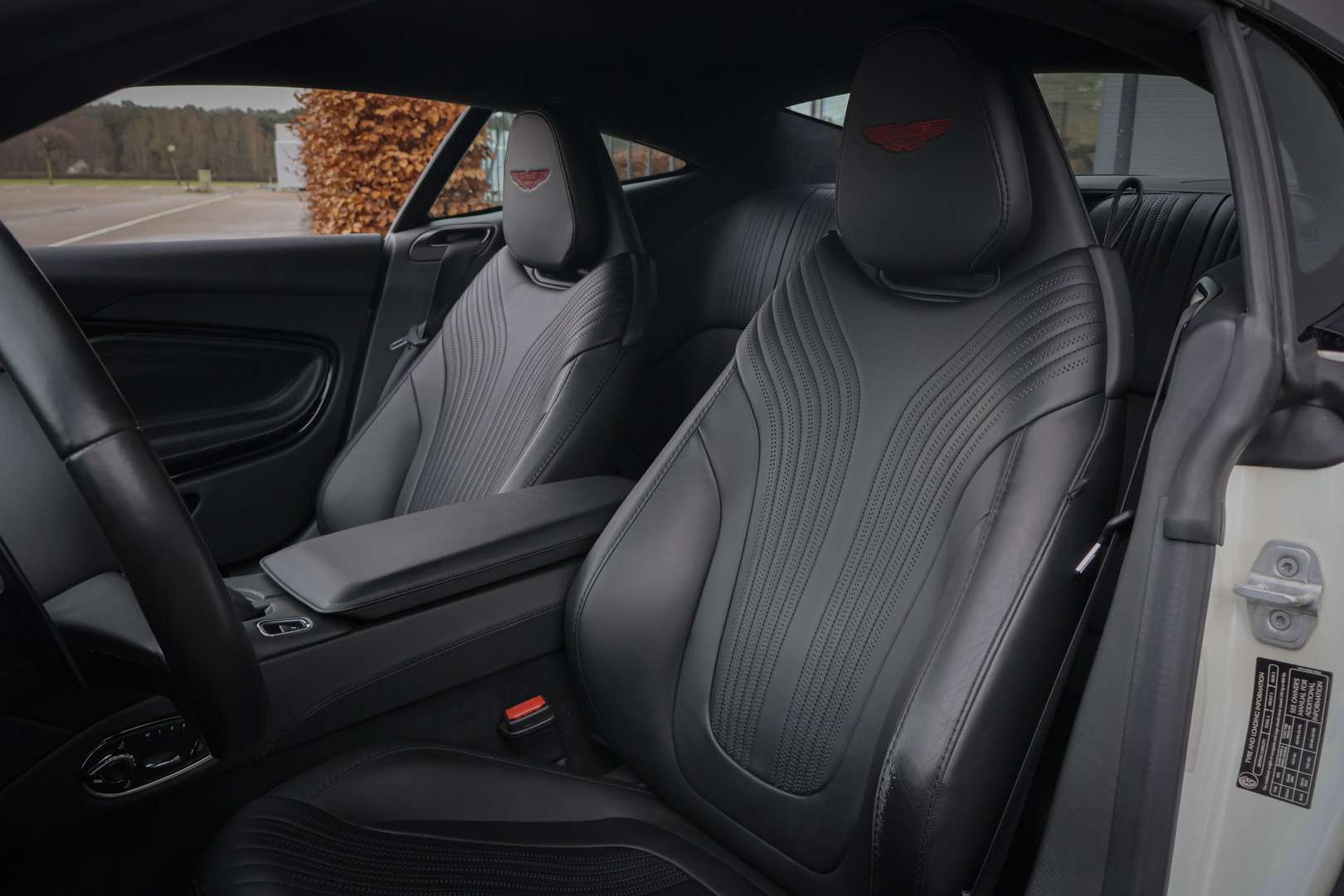 Aston Martin DB11 5.2 V12 - 2017 - Joinsteer - #4