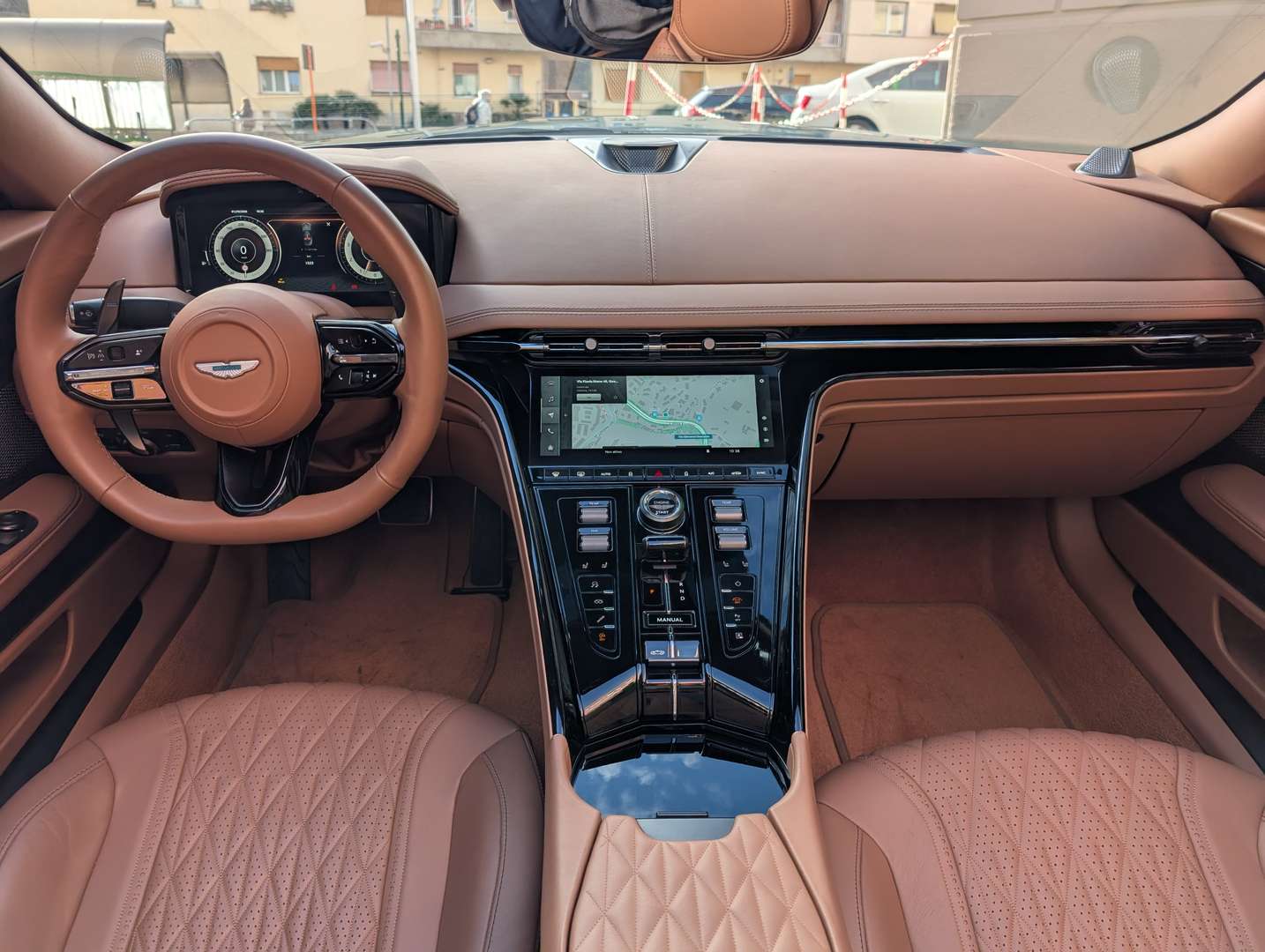 Aston Martin DB12 Volante 4.0 V8 Auto - 2024 - Joinsteer - #9