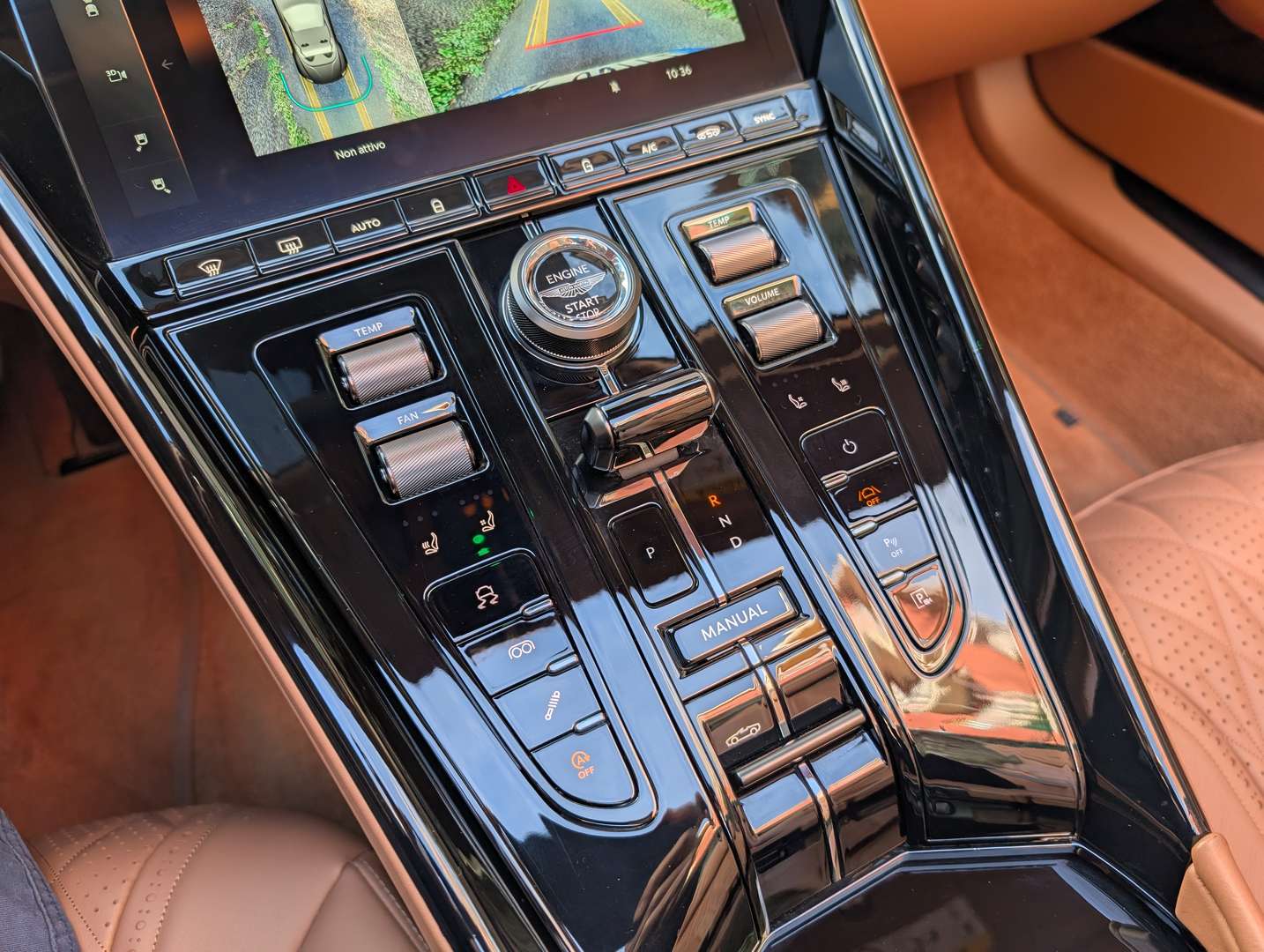 Aston Martin DB12 Volante 4.0 V8 Auto - 2024 - Joinsteer - #12