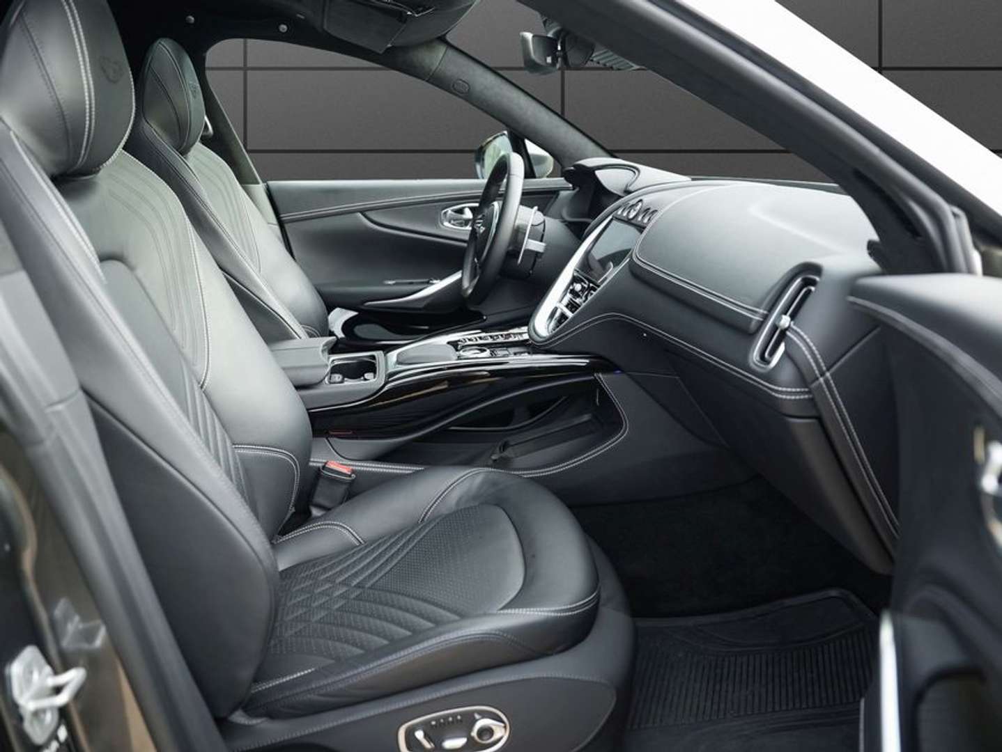 Aston Martin DBX 550 - 2024 - Joinsteer - #13