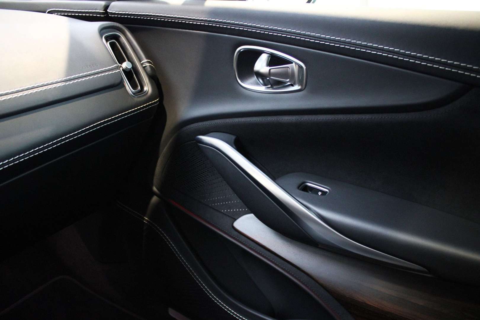 Aston Martin DBX 4.0 V8 EXKLUSIV - 2024 - Joinsteer - #19