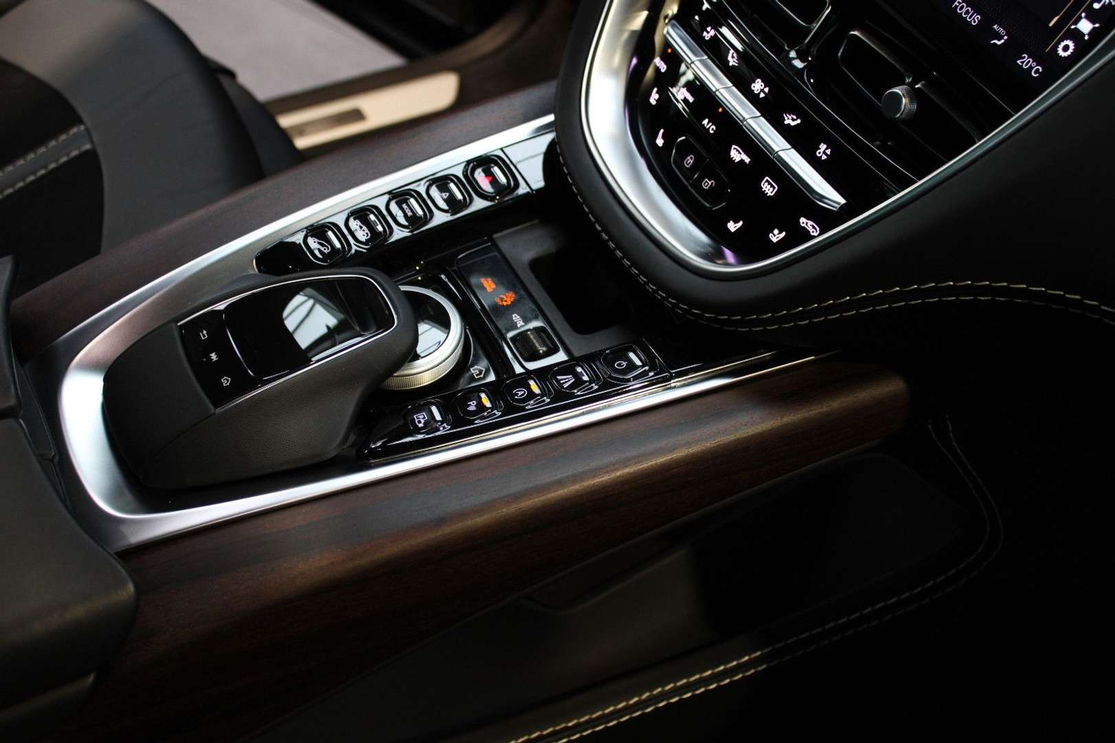 Aston Martin DBX 4.0 V8 EXKLUSIV - 2024 - Joinsteer - #25