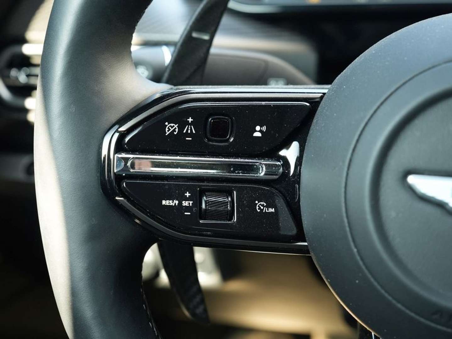 Aston Martin V8 Roadster - 2025 - Joinsteer - #18