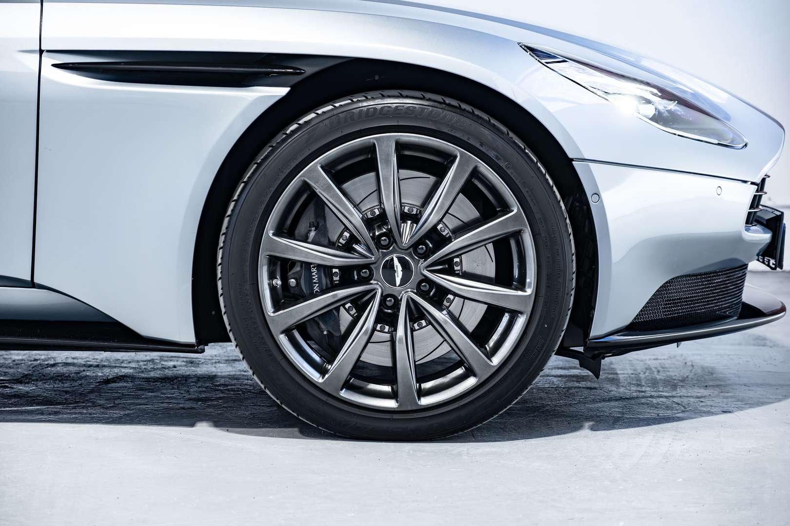 Aston Martin DB11 V8 - 2018 - Joinsteer - #25