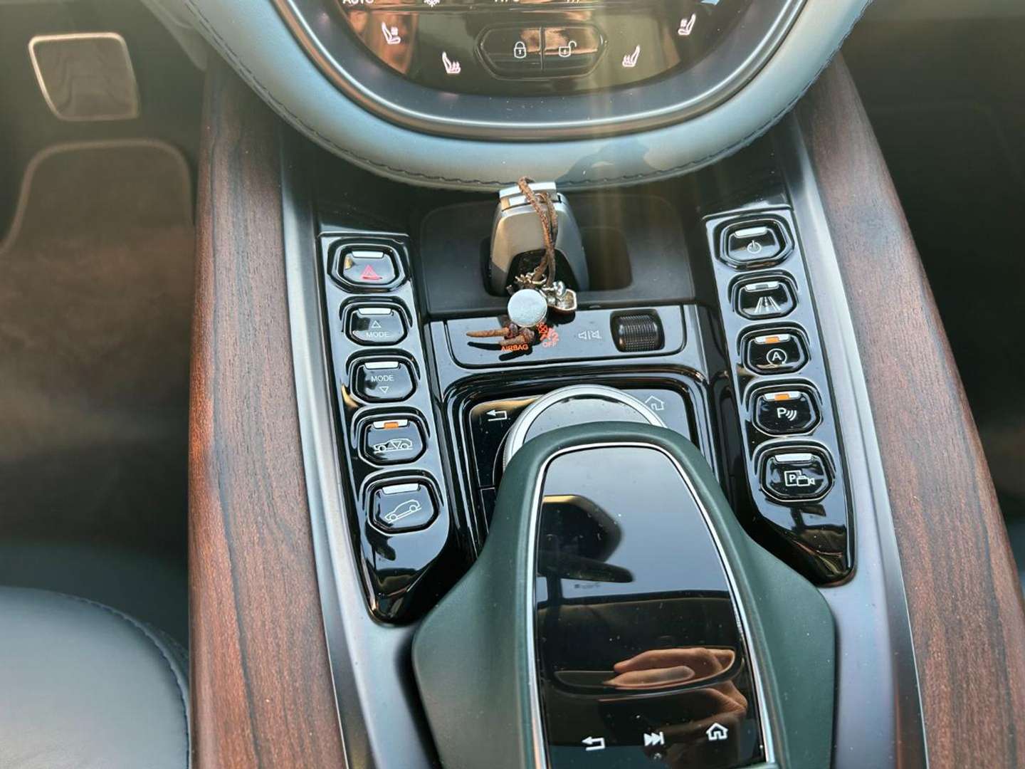 Aston Martin DBX - 2022 - Joinsteer - #14