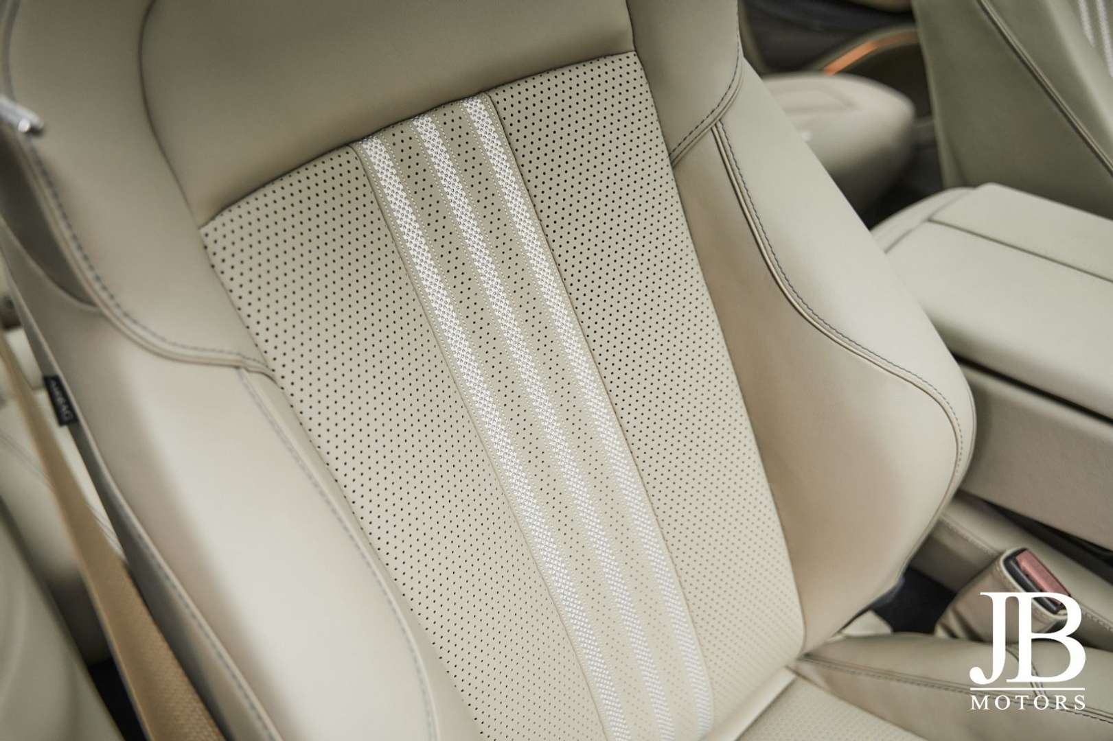 Aston Martin DBX 707 FACELIFT - 2025 - Joinsteer - #25