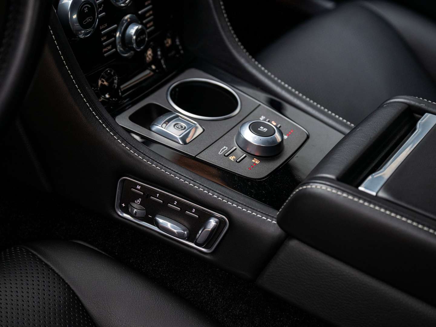 Aston Martin Rapide 6.0 V12 - 2014 - Joinsteer - #27