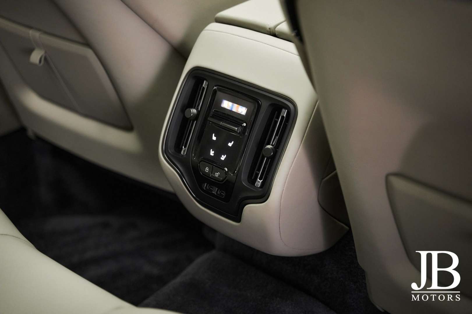 Aston Martin DBX 707 FACELIFT - 2025 - Joinsteer - #32