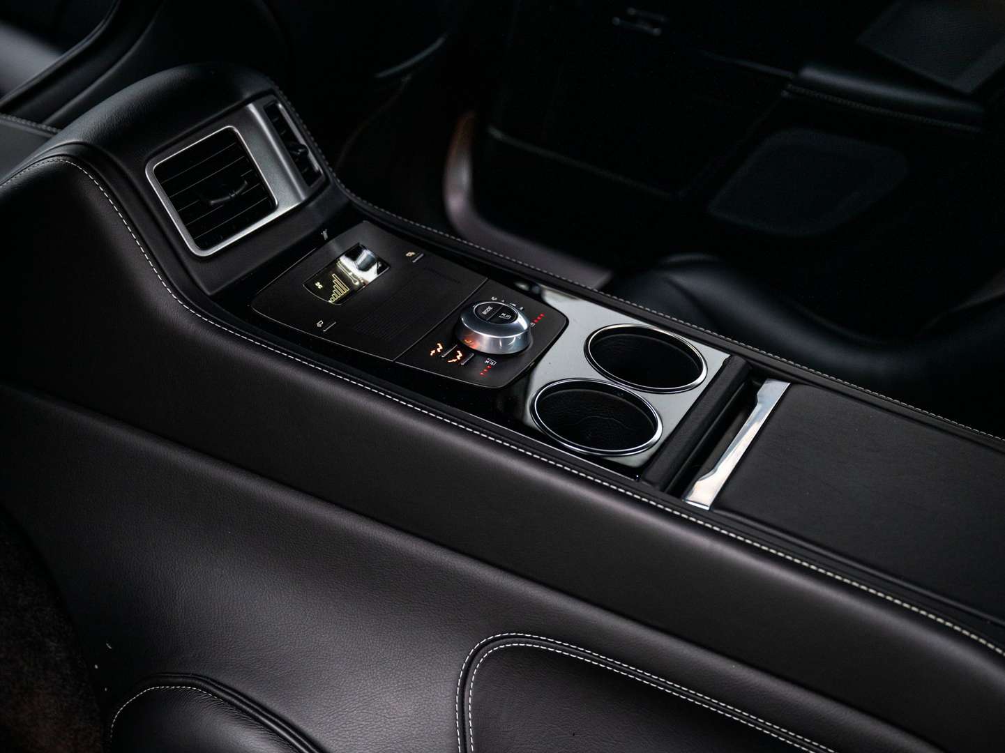 Aston Martin Rapide 6.0 V12 - 2014 - Joinsteer - #30