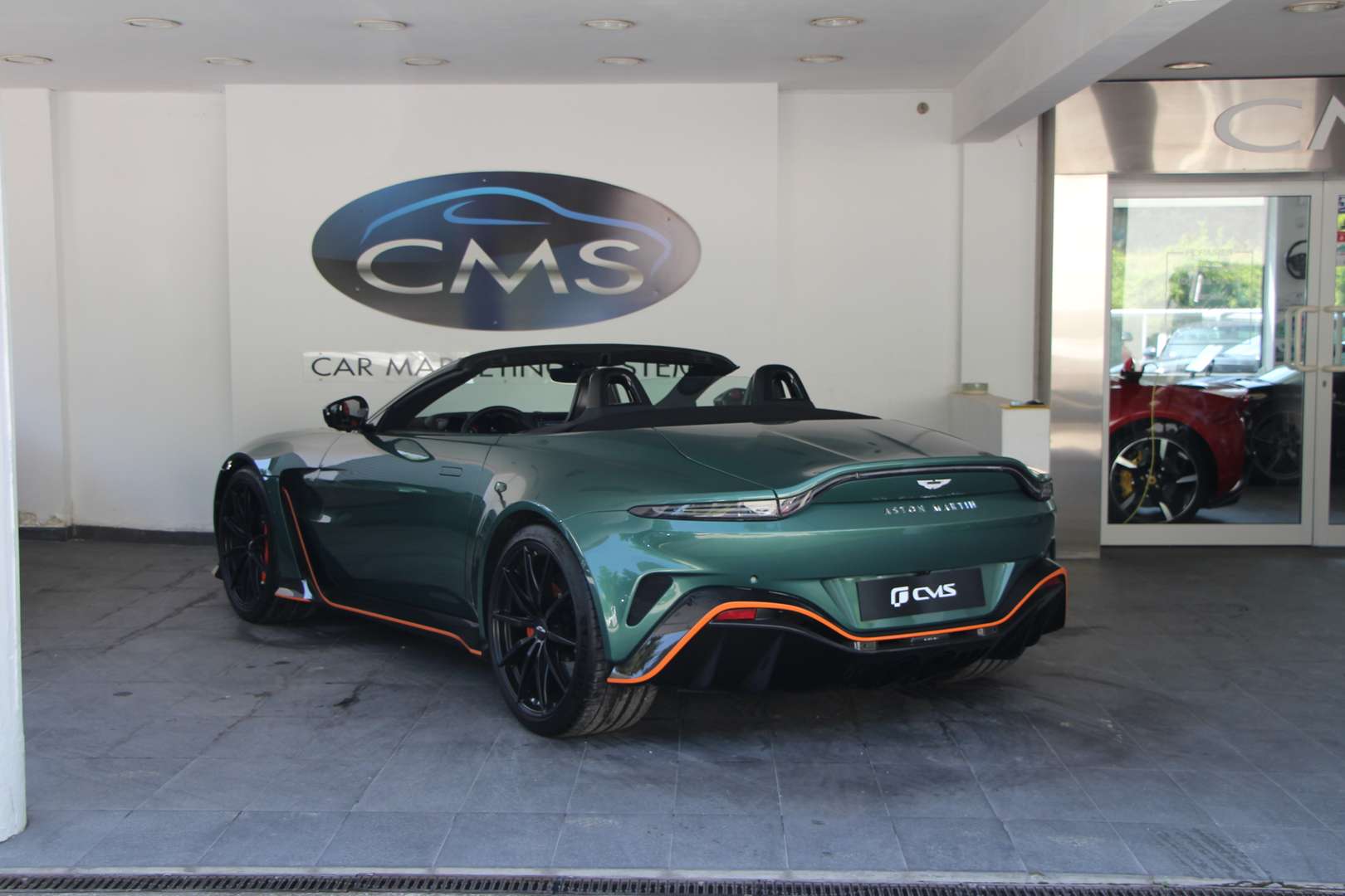 Aston Martin Vantage Roadster 5.2 V12 Bi-Turbo - 2023 - Joinsteer - #2