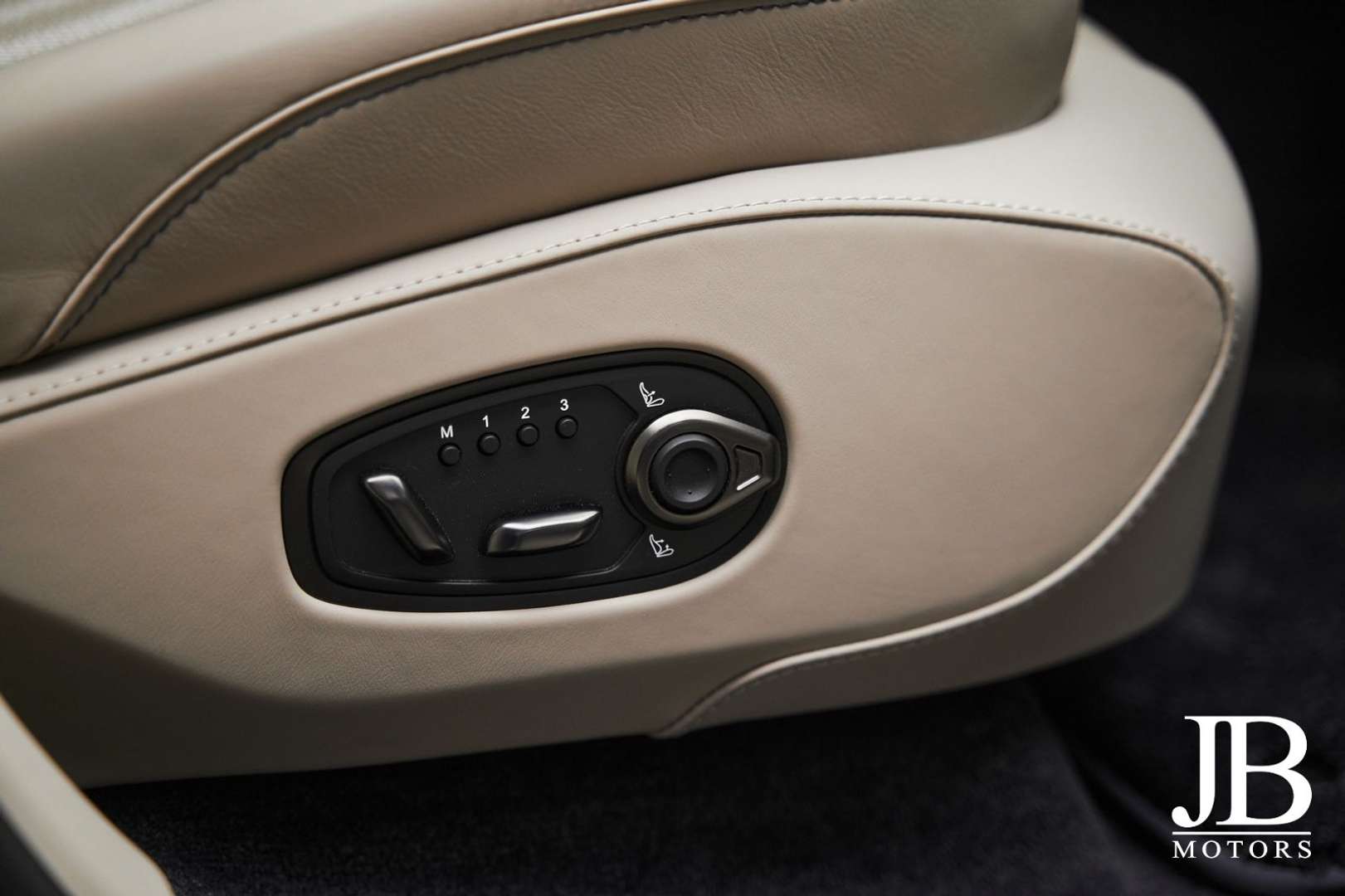 Aston Martin DBX 707 FACELIFT - 2025 - Joinsteer - #35