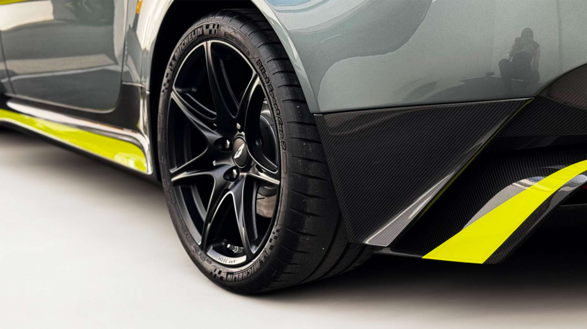 Aston Martin Vantage GT8 - 2026 - Joinsteer - #12