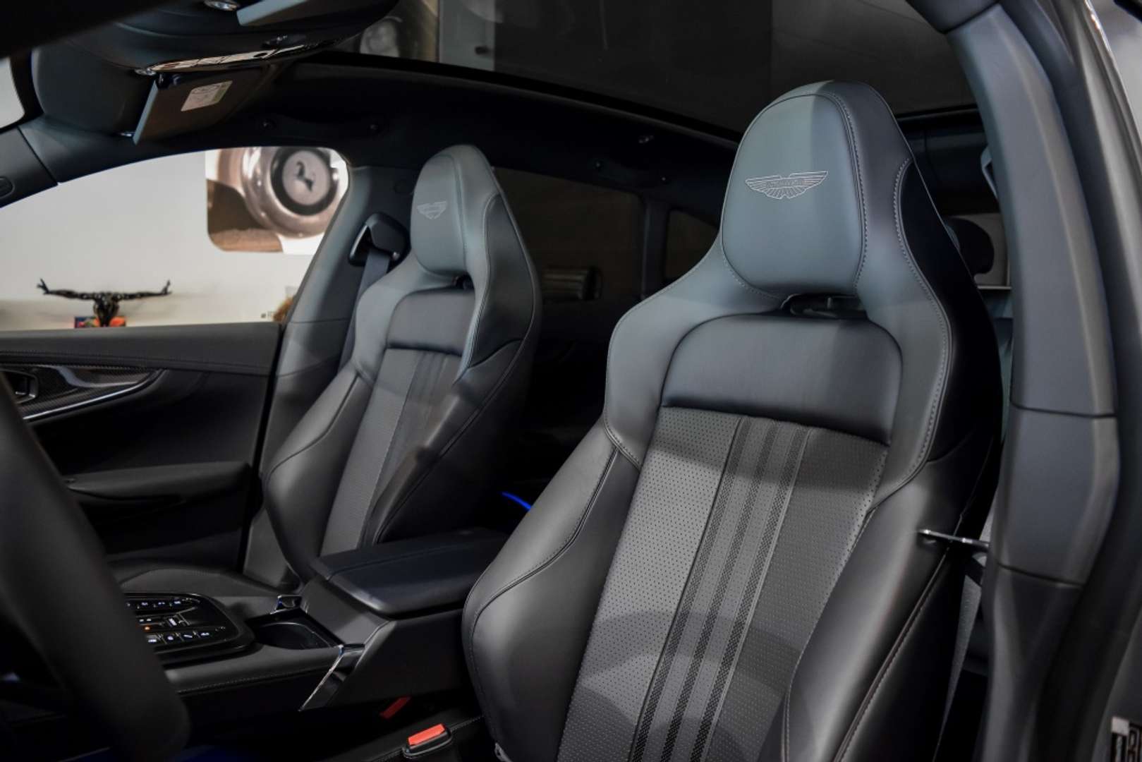 Aston Martin DBX 4.0 AWD - 2026 - Joinsteer - #7