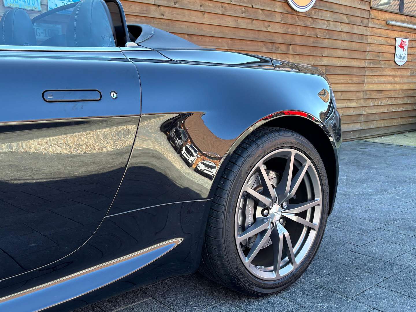 Aston Martin Vantage V8 Roadster - 2014 - Joinsteer - #11