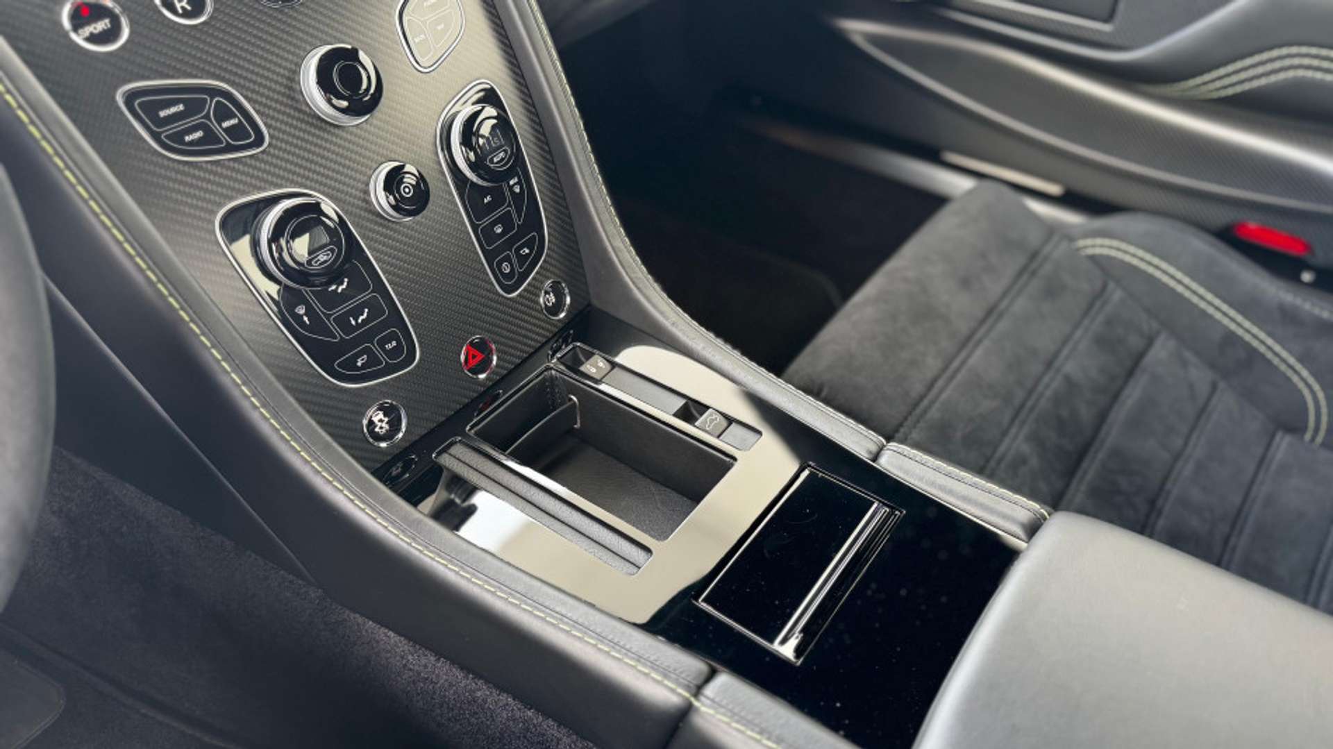 Aston Martin Vantage GT8 - 2026 - Joinsteer - #27