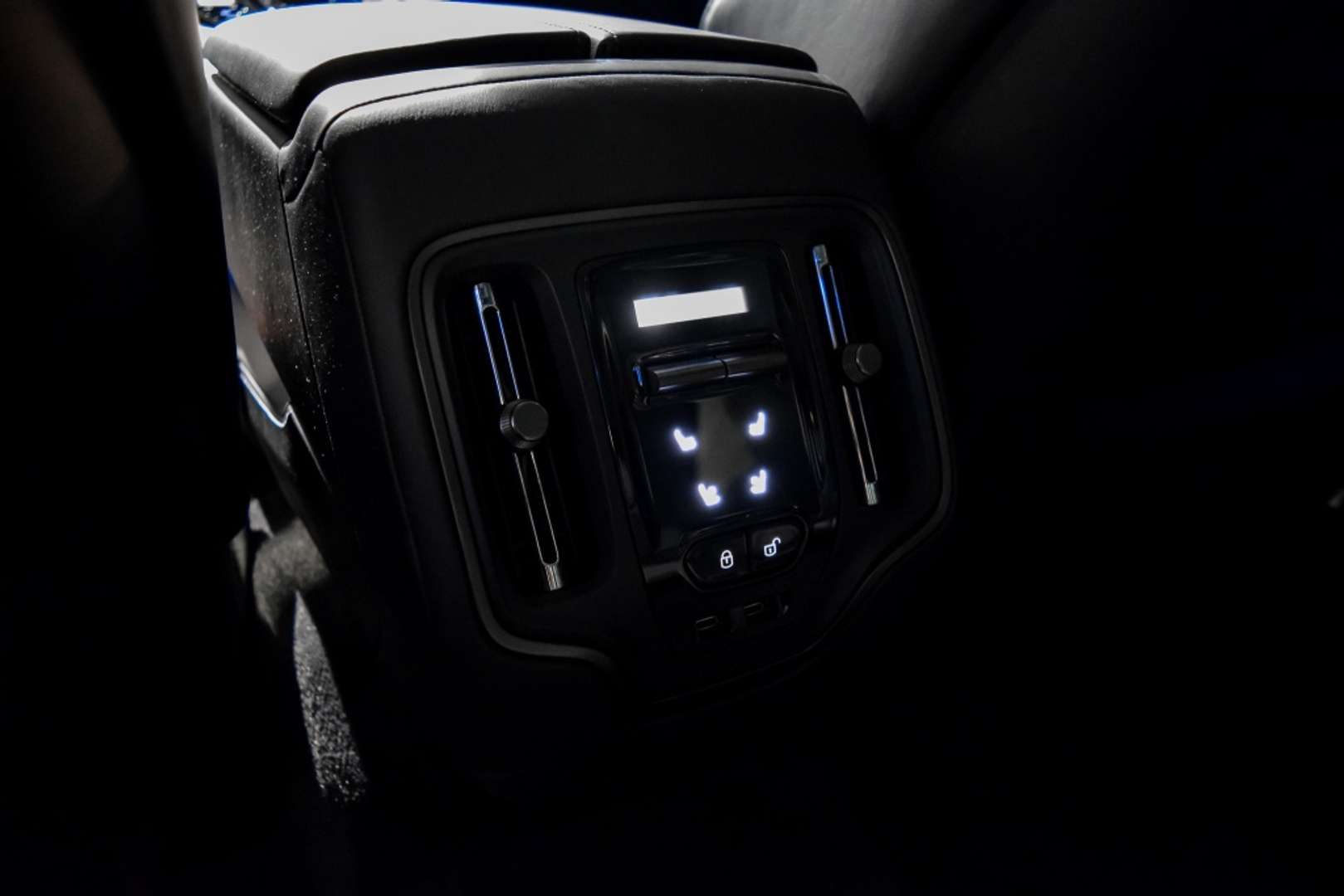 Aston Martin DBX 4.0 AWD - 2026 - Joinsteer - #22