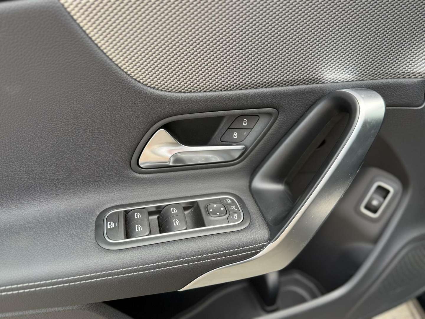 Mercedes CLA 250 Luxury Line - 2023 - Joinsteer - #13