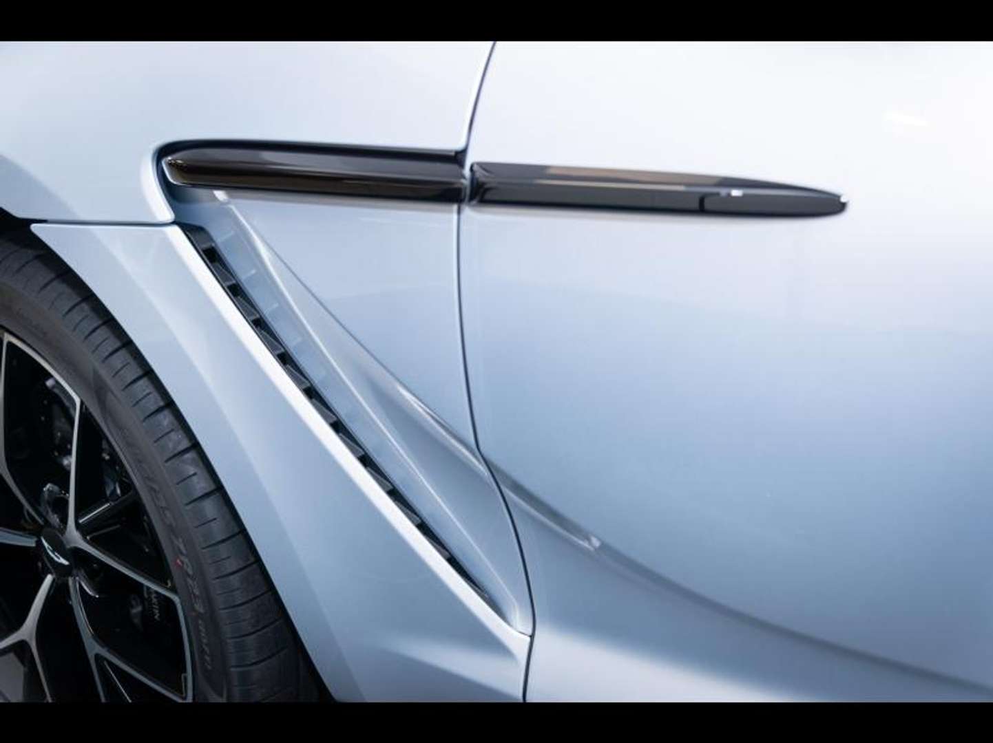 Aston Martin DBX 4.0 V8 Biturbo - 2026 - Joinsteer - #9