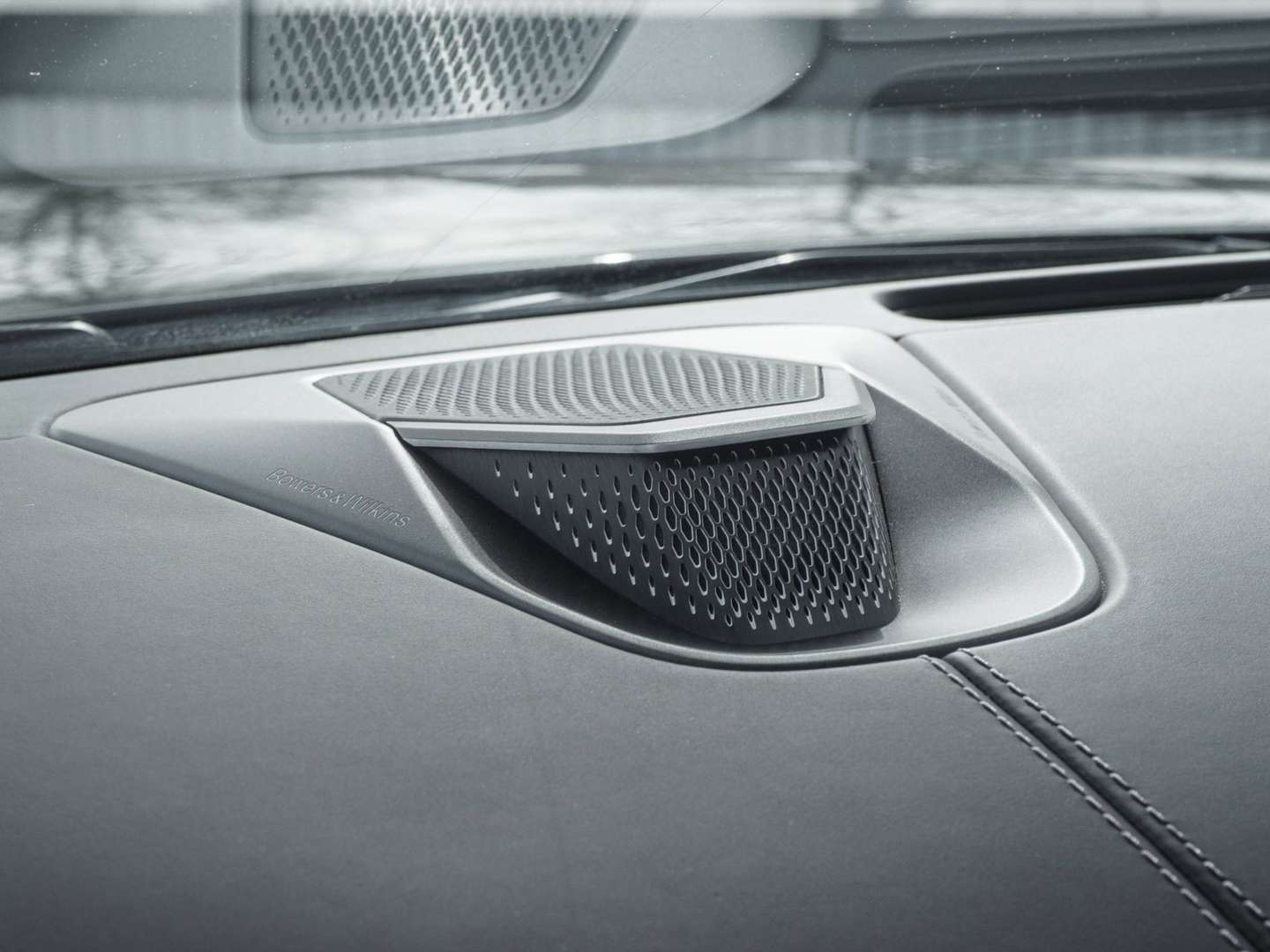 Aston Martin DB12 Volante 4.0 V8 - 2024 - Joinsteer - #24