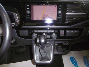 Volkswagen Multivan TDI — photo 14
