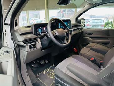Volkswagen Transporter Combi TDI — photo 5