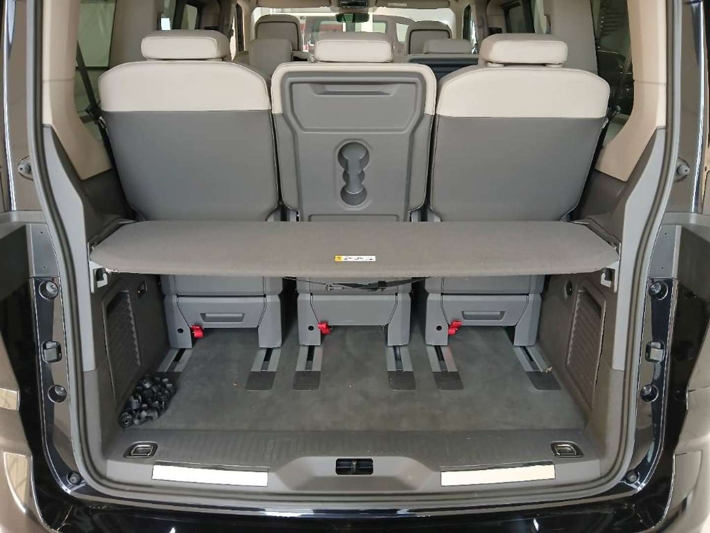 Volkswagen Multivan Style - 2024 - Joinsteer - #13