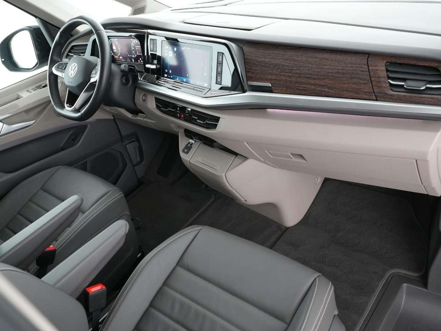Volkswagen Multivan TDI Style - 2024 - Joinsteer - #3
