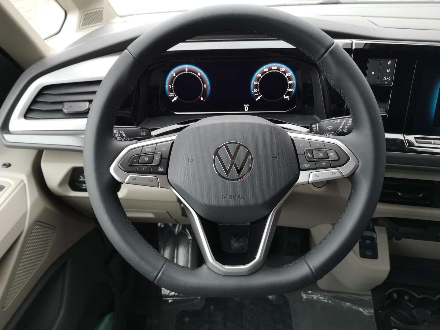 Volkswagen Multivan California Beach TDI - 2025 - Joinsteer - #4