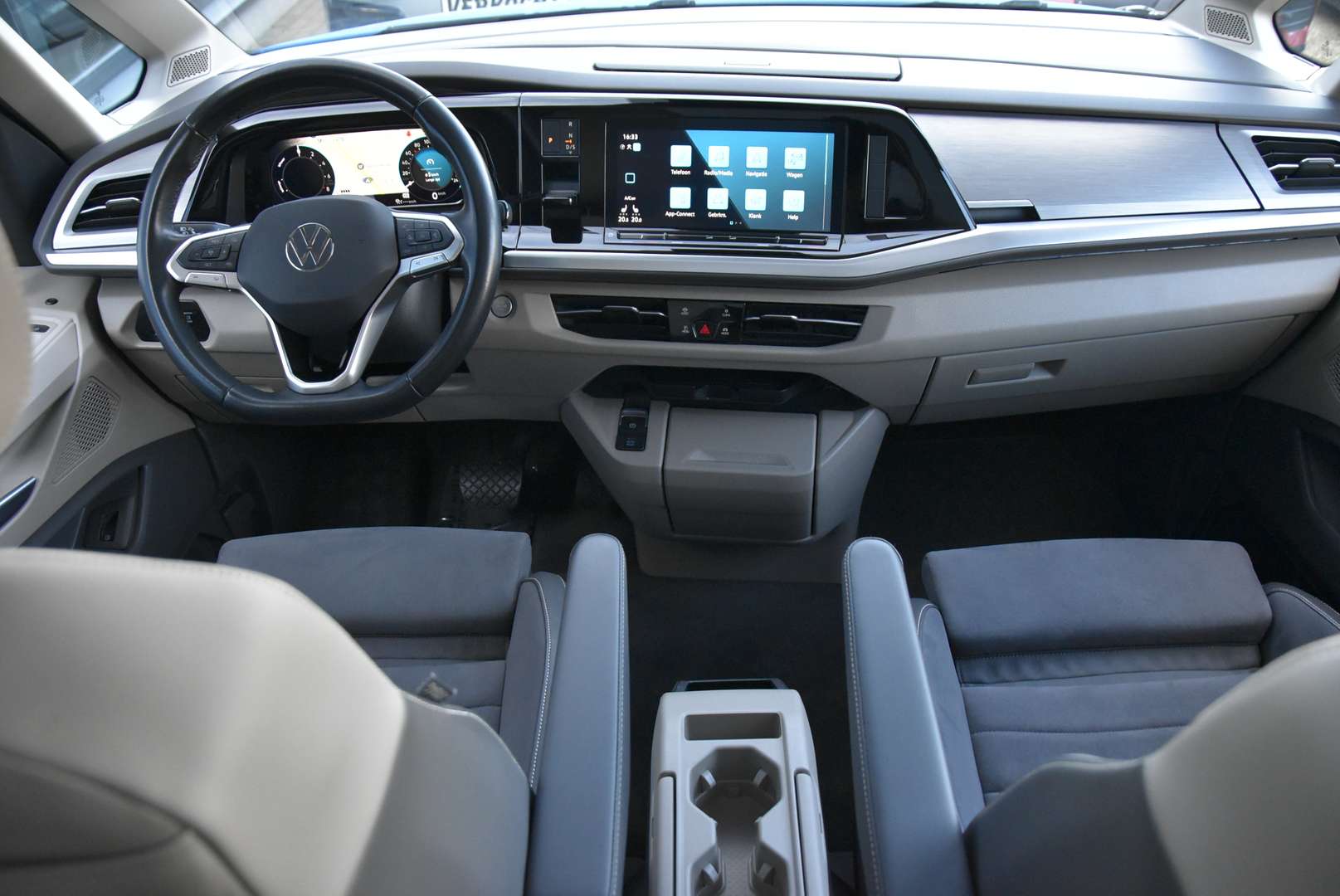 Volkswagen Multivan E-Hybrid Life - 2024 - Joinsteer - #7
