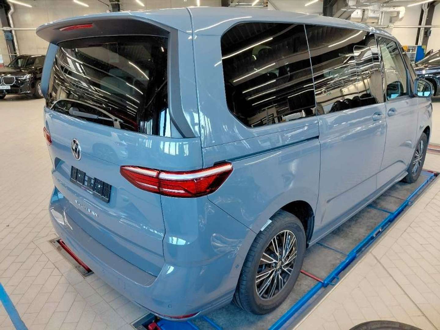 Volkswagen Multivan Life - 2024 - Joinsteer - #2