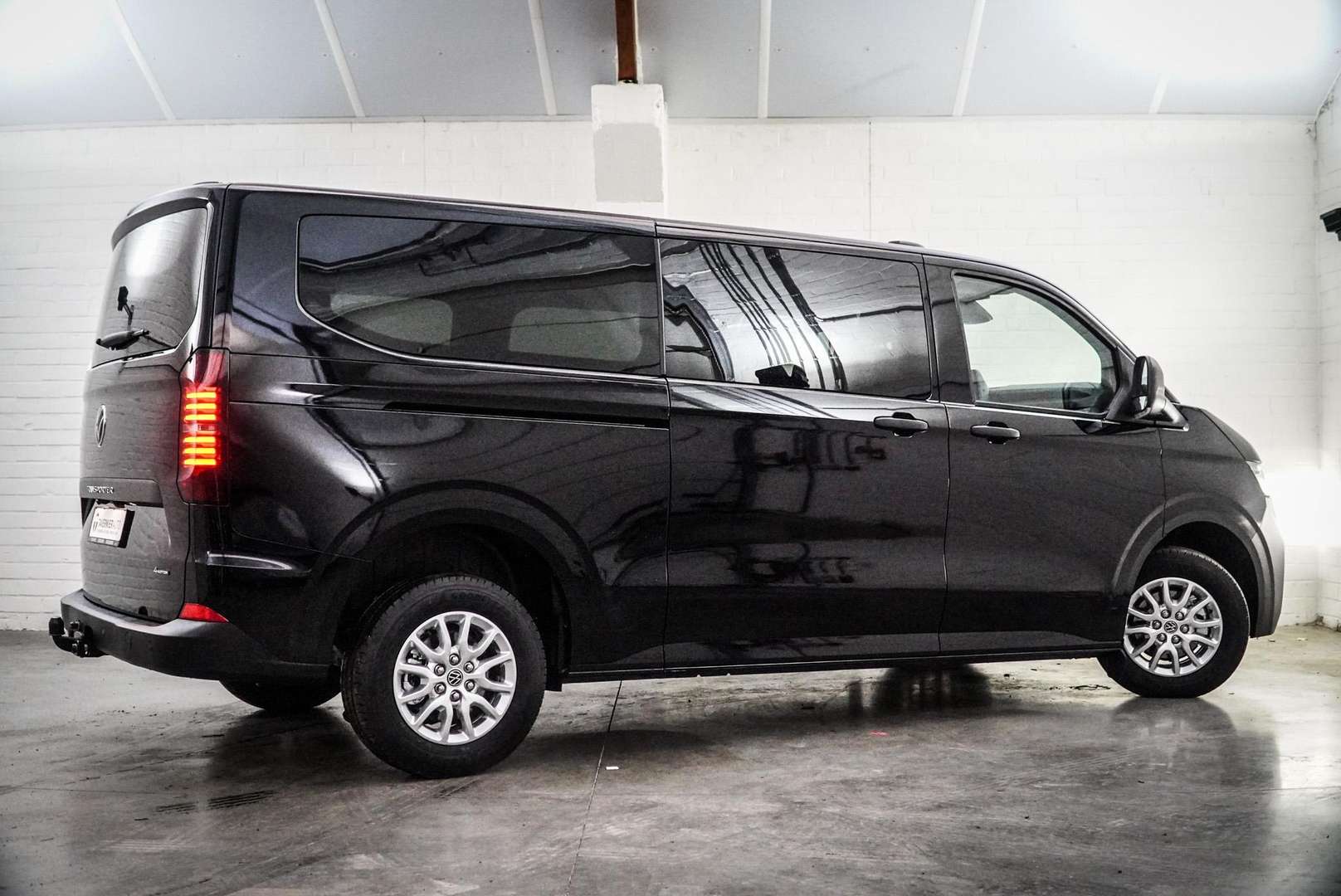 Volkswagen Multivan Kombi 4Motion - 2026 - Joinsteer - #1