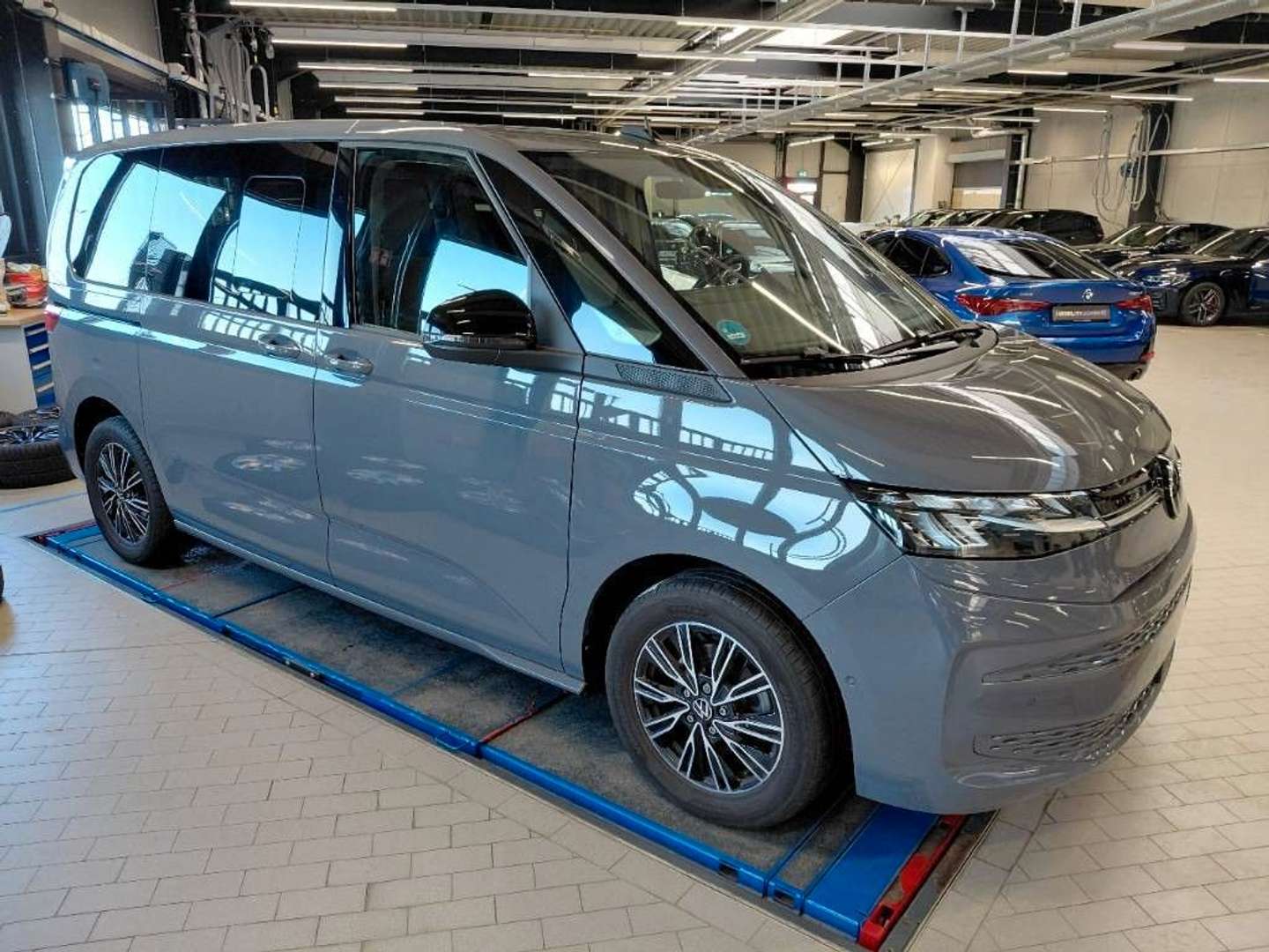 Volkswagen Multivan Life - 2024 - Joinsteer - #9