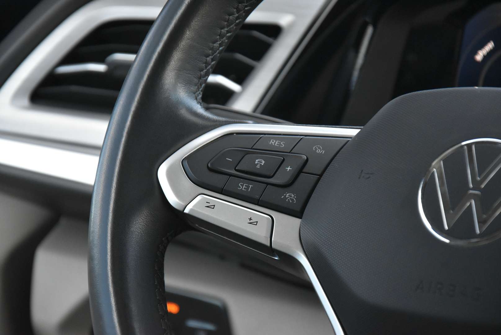 Volkswagen Multivan E-Hybrid Life - 2024 - Joinsteer - #15