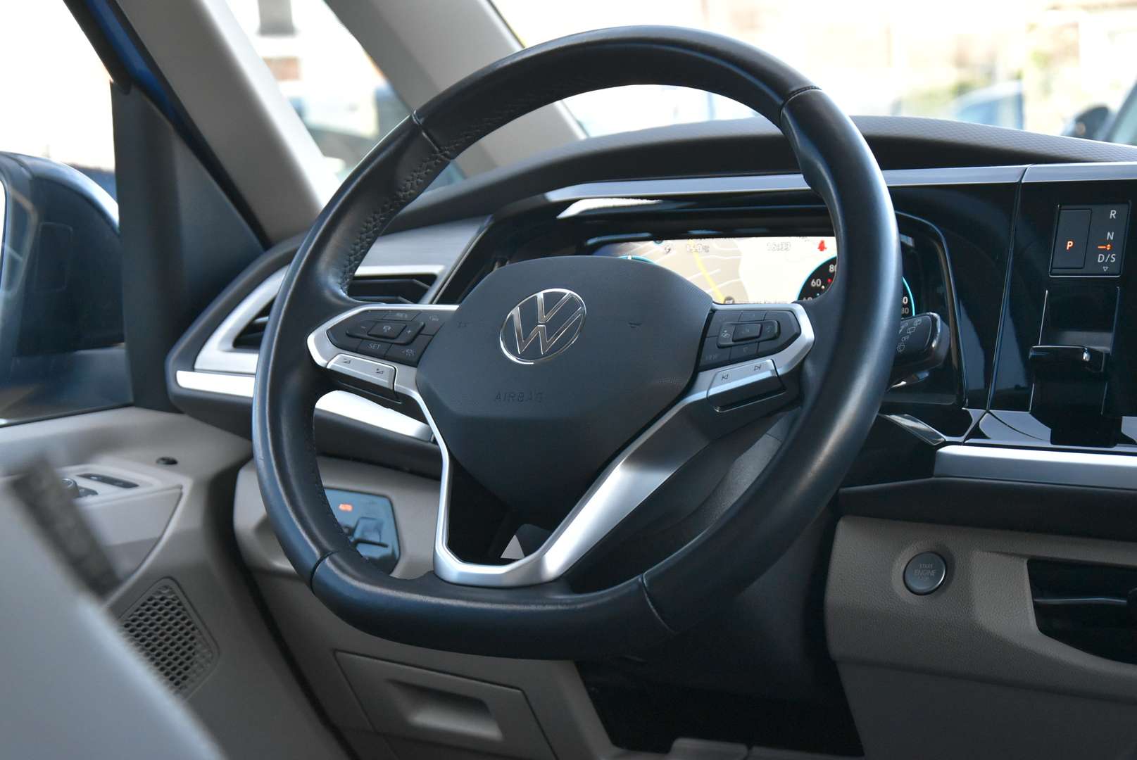 Volkswagen Multivan E-Hybrid Life - 2024 - Joinsteer - #19