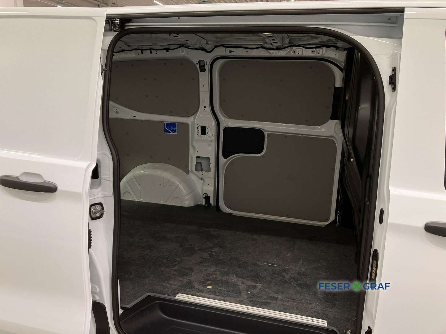 Volkswagen Transporter Kasten TDI - 2025 - Joinsteer - #6