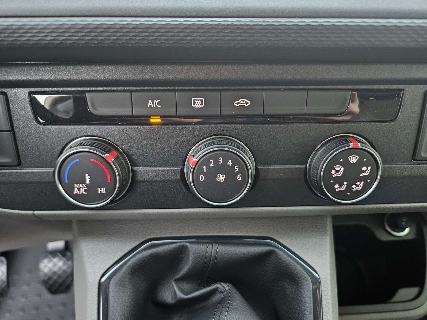 Volkswagen Transporter - 2024 - Joinsteer - #13