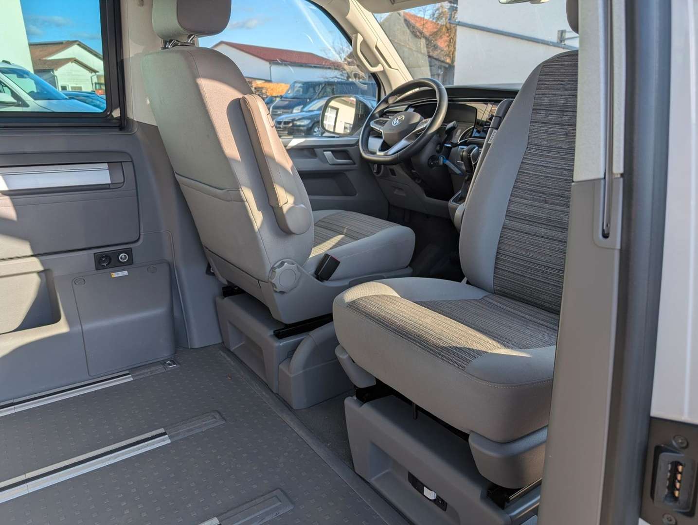 Volkswagen T6 California TDI Beach - 2023 - Joinsteer - #9