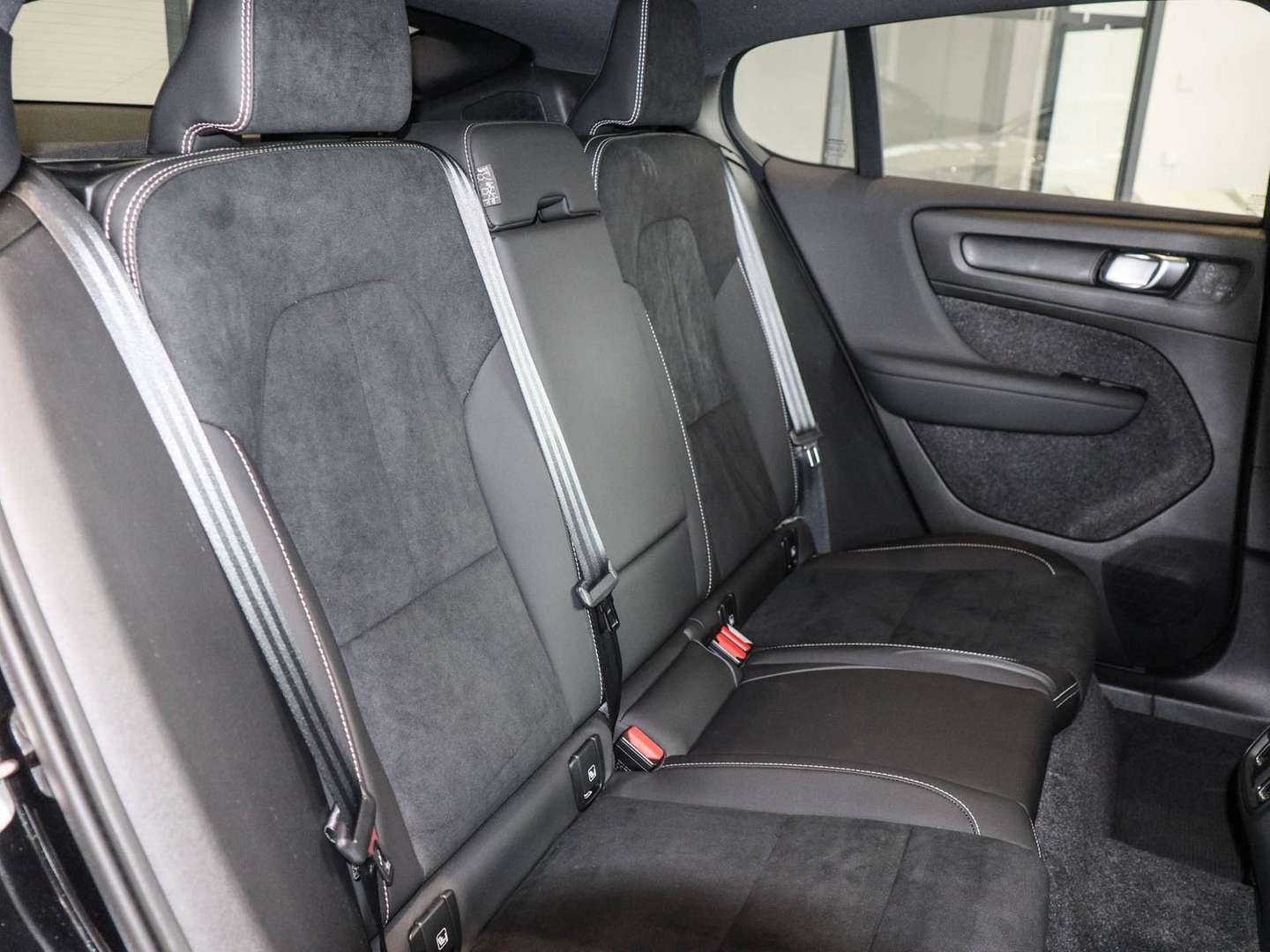 Volvo C40 Recharge PLUS - 2025 - Joinsteer - #4