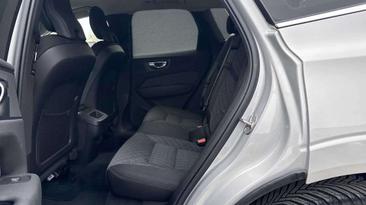 Volvo XC60 B4 Core — photo 7